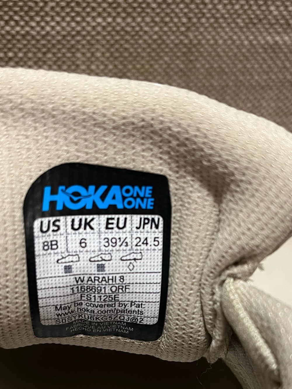HOKA One One Arahi 8 Running Shoe - Cream with Green Accents Women’s Size 8 - Picture 7 of 8
